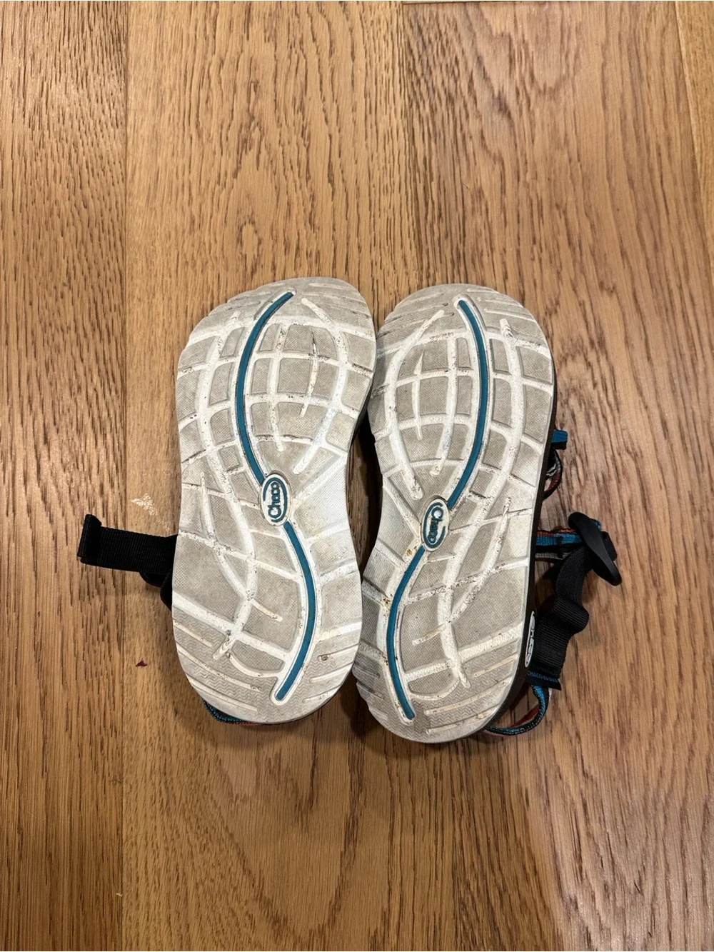 Chaco Classic Strappy Hiking Sandals Multicolor Women's Size 5